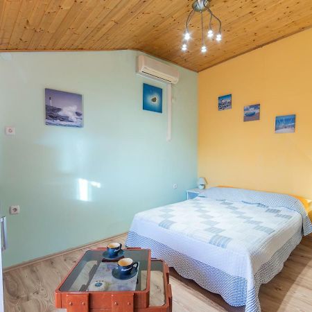 Apartment In Center Пула Экстерьер фото